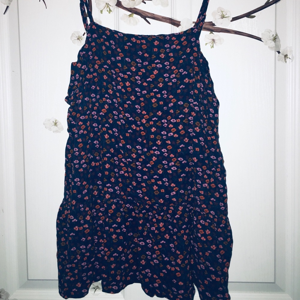 Mossimo adjustable spaghetti strap blouse